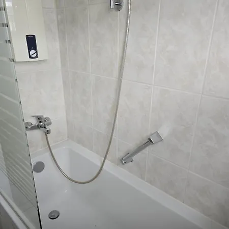 Lägenhet Exklusive Fuer Monteure Und Reisende Inkl Parkplatz Alsdorf