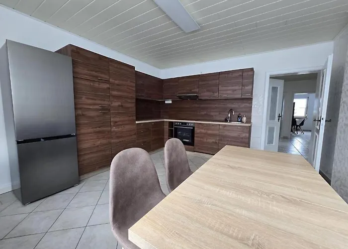 Exklusive Fuer Monteure Und Reisende Inkl Parkplatz Apartament *